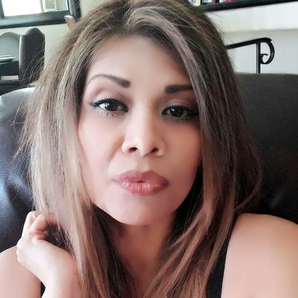 Meet your Posher, Rebecca